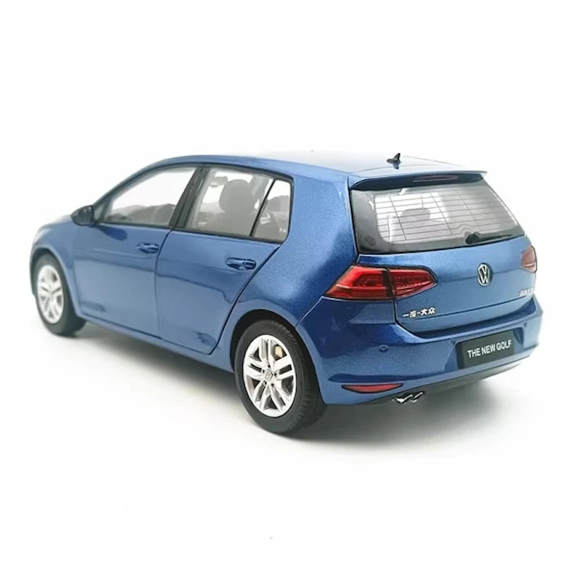 [OEM] 1:18 Volkswagen 2012 Golf Mk7 Blue Model Car Die-Cast