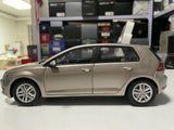 [OEM] 1:18 Volkswagen 2012 Golf Mk7 Gold Model Car Die-Cast