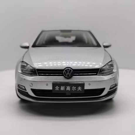 [OEM] 1:18 Volkswagen 2012 Golf Mk7 Silver Model Car Die-Cast