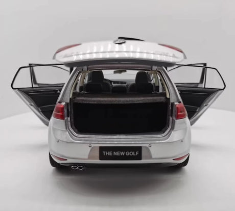[OEM] 1:18 Volkswagen 2012 Golf Mk7 Silver Model Car Die-Cast
