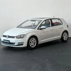 [OEM] 1:18 Volkswagen 2012 Golf Mk7 White Model Car Die-Cast
