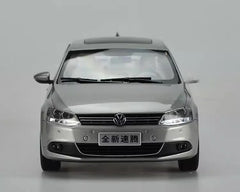 [OEM] 1:18 Volkswagen 2012 Jetta argento modellino di auto Die-Cast