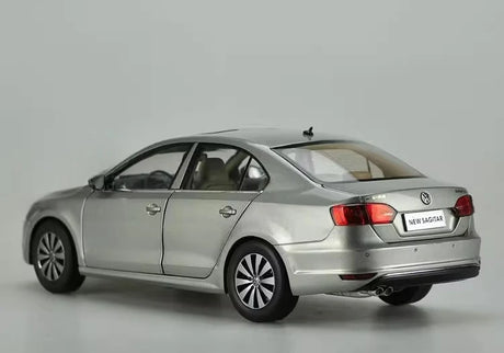 [OEM] 1:18 Volkswagen 2012 Jetta Silver Model Car Die-Cast