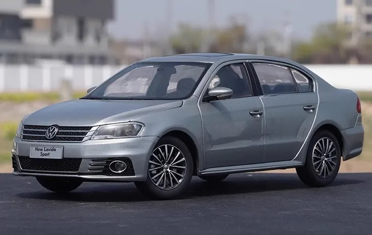 [OEM] 1:18 Volkswagen 2012 Lavida Sport Silver Model Car Die-Cast