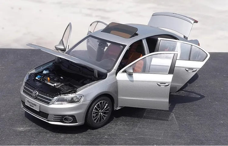 [OEM] 1:18 Volkswagen 2012 Lavida Sport Silver Model Car Die-Cast