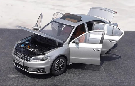 [OEM] 1:18 Volkswagen 2012 Lavida Sport Silver Model Car Die-Cast