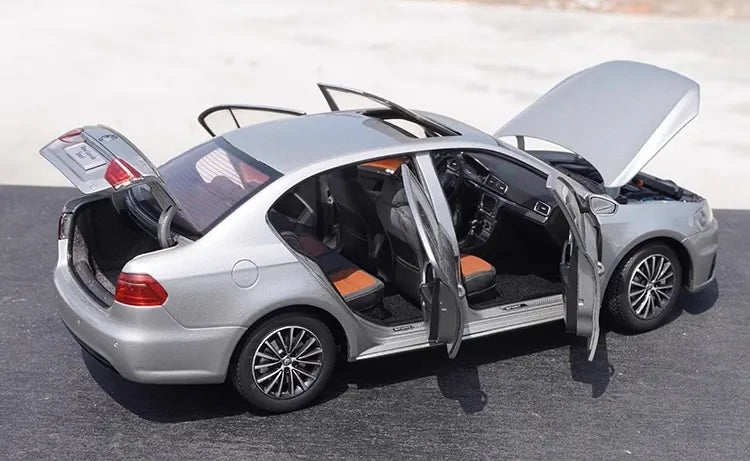 [OEM] 1:18 Volkswagen 2012 Lavida Sport Silver Model Car Die-Cast