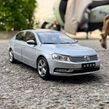 [OEM] 1:18 Volkswagen 2012 Magotan Silver Model Car Die-Cast