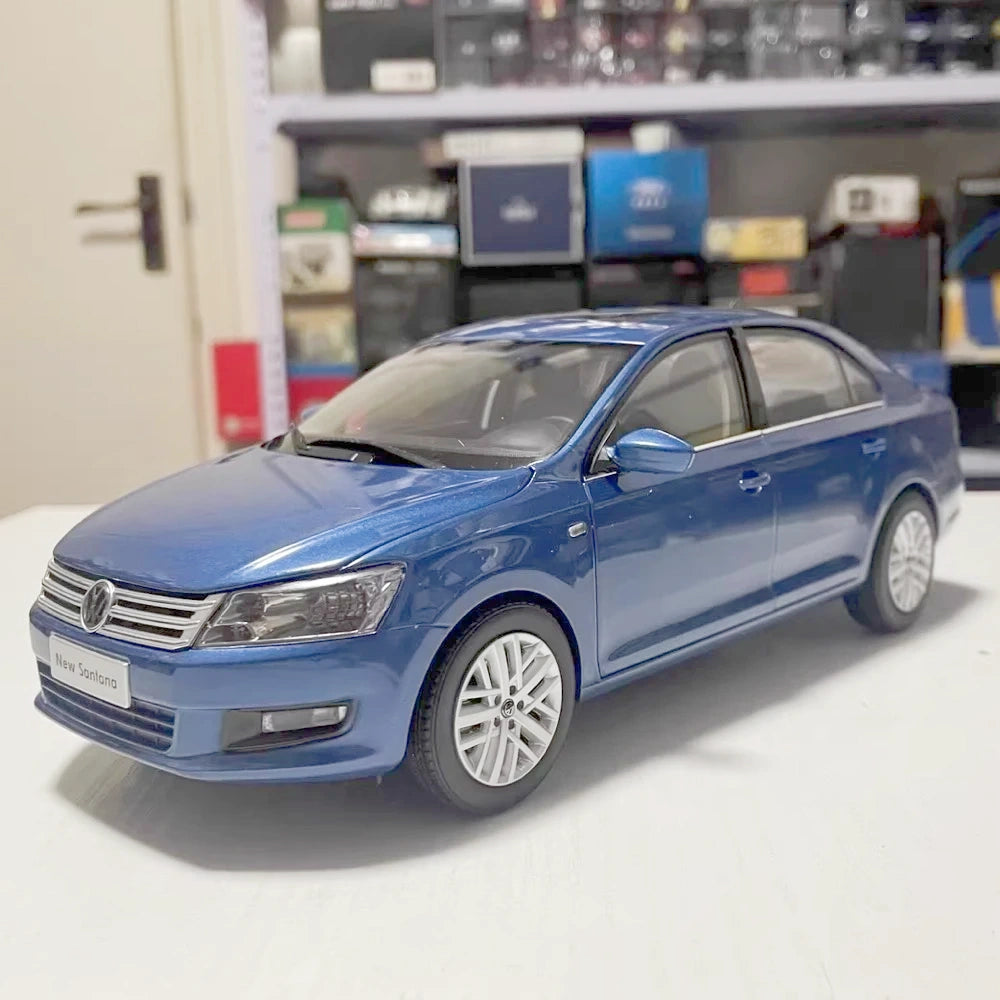 [OEM] 1:18 Volkswagen 2012 Santana Blue Model Car Die-Cast