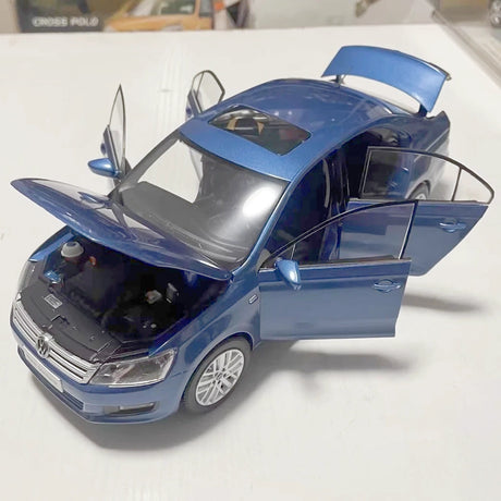 [OEM] 1:18 Volkswagen 2012 Santana Blue Model Car Die-Cast