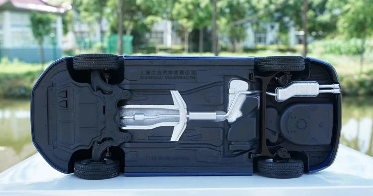 [OEM] 1:18 Volkswagen 2013 Gran Lavida Blue Model Car Die-Cast