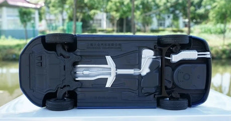[OEM] 1:18 Volkswagen 2013 Gran Lavida Blue Model Car Die-Cast