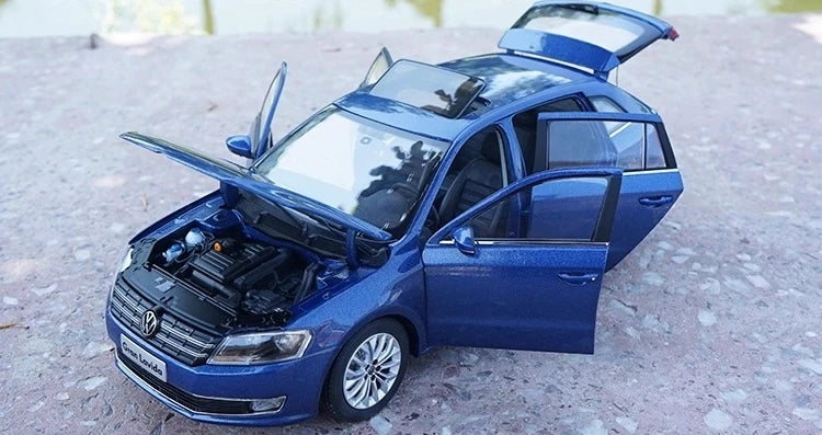 [OEM] 1:18 Volkswagen 2013 Gran Lavida Blue Model Car Die-Cast