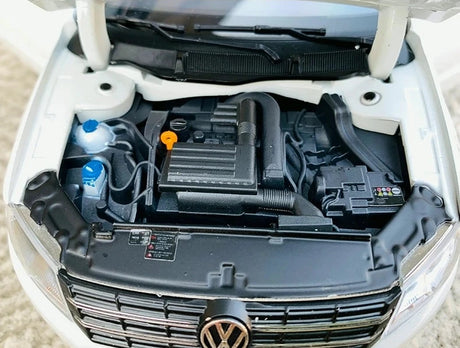 [OEM] 1:18 Volkswagen 2013 Gran Lavida White Model Car Die-Cast