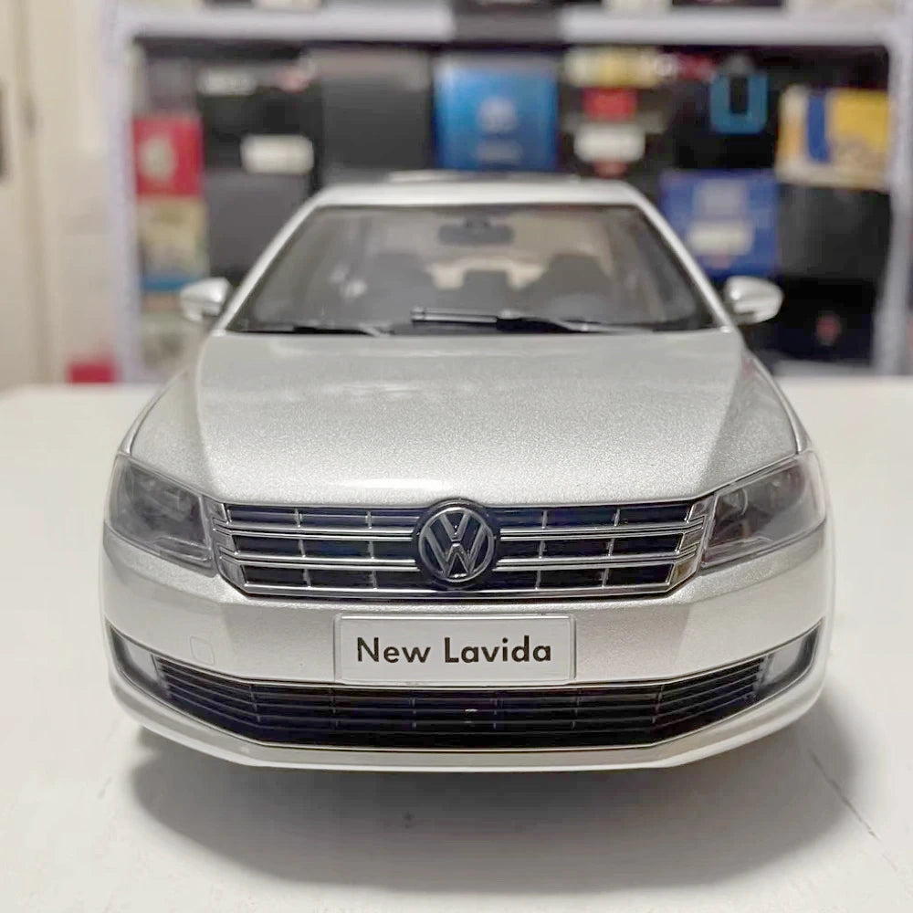 [OEM] 1:18 Volkswagen 2013 Lavida Silver Model Car Die-Cast