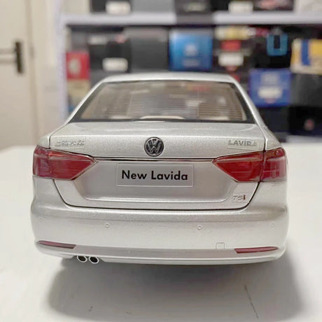 [OEM] 1:18 Volkswagen 2013 Lavida Silver Model Car Die-Cast