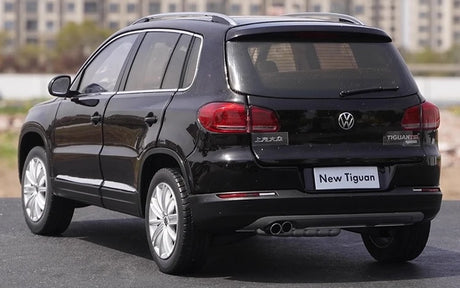[OEM] 1:18 Volkswagen 2014 Tiguan Black Model Car Die-Cast