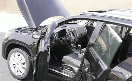 [OEM] 1:18 Volkswagen 2014 Tiguan Black Model Car Die-Cast