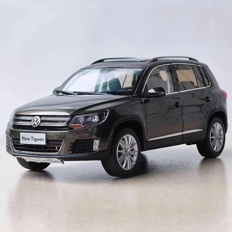 [OEM] 1:18 Volkswagen 2014 Tiguan Brown Model Car Die-Cast
