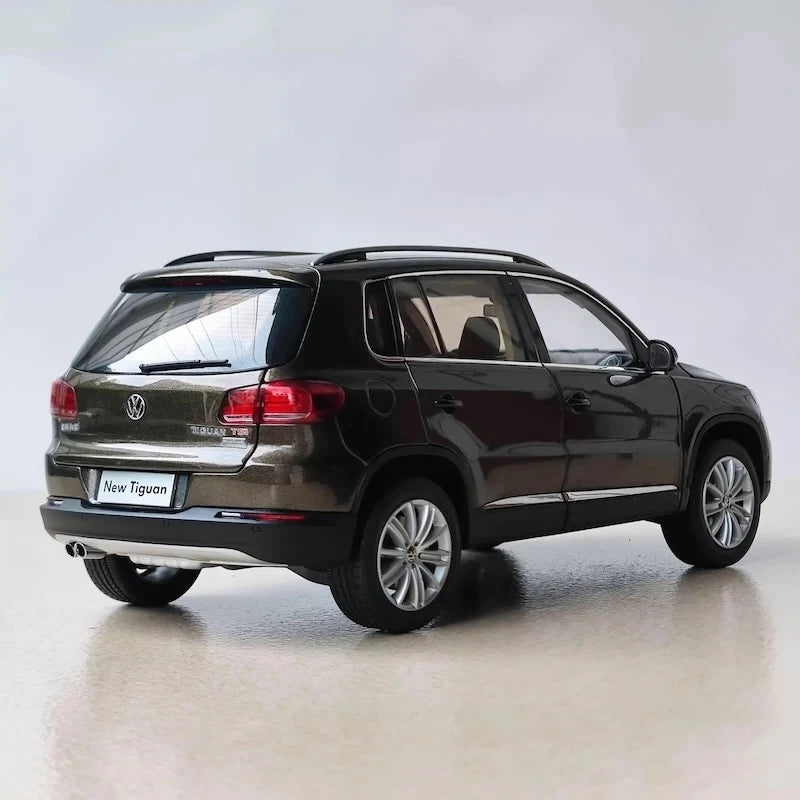 [OEM] 1:18 Volkswagen 2014 Tiguan Brown Model Car Die-Cast