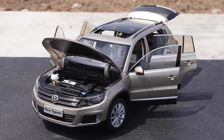 [OEM] 1:18 Volkswagen 2014 Tiguan Gold Model Car Die-Cast