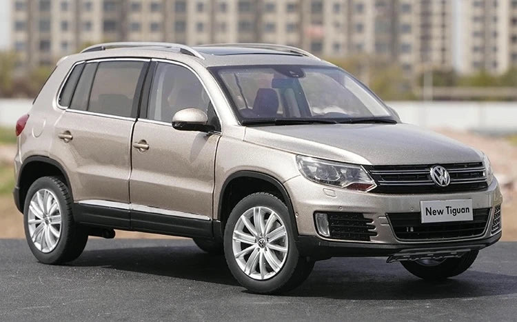 [OEM] 1:18 Volkswagen 2014 Tiguan Gold Model Car Die-Cast