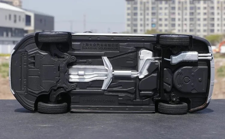 [OEM] 1:18 Volkswagen 2015 Cross Lavida Brown Model Car Die-Cast