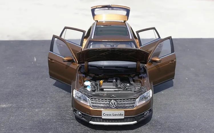 [OEM] 1:18 Volkswagen 2015 Cross Lavida Brown Model Car Die-Cast