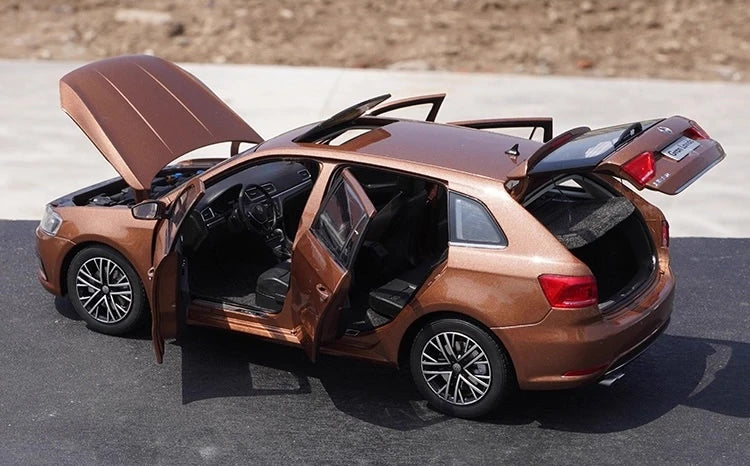 [OEM] 1:18 Volkswagen 2015 Gran Lavida Brown Model Car Die-Cast