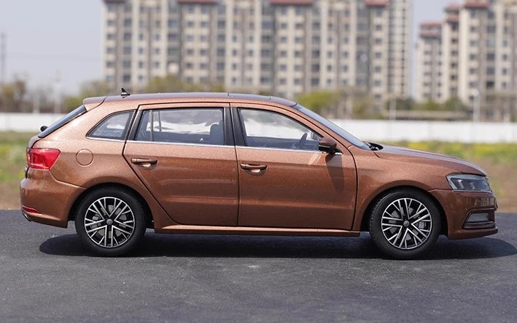 [OEM] 1:18 Volkswagen 2015 Gran Lavida Brown Model Car Die-Cast