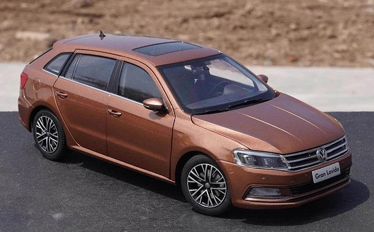 [OEM] 1:18 Volkswagen 2015 Gran Lavida Brown Model Car Die-Cast