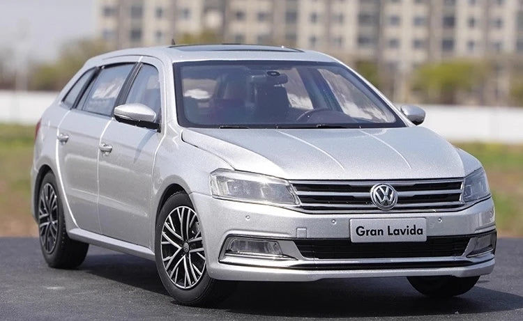 [OEM] 1:18 Volkswagen 2015 Gran Lavida Silver Model Car Die-Cast