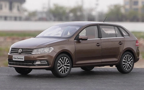 [OEM] 1:18 Volkswagen 2015 Gran Santana Brown Model Car Die-Cast