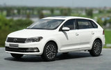 [OEM] 1:18 Volkswagen 2015 Gran Santana ホワイト モデルカー Die-Cast