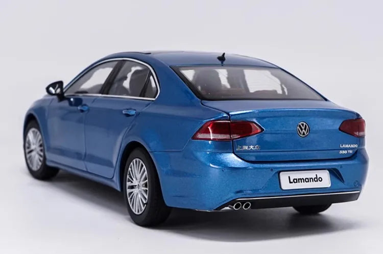 [OEM] 1:18 Volkswagen 2015 Lamando Blue Model Car Die-Cast