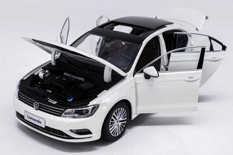 [OEM] 1:18 Volkswagen 2015 Lamando bianco modellino di auto Die-Cast