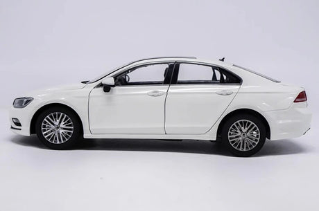 [OEM] 1:18 Volkswagen 2015 Lamando White Model Car Die-Cast