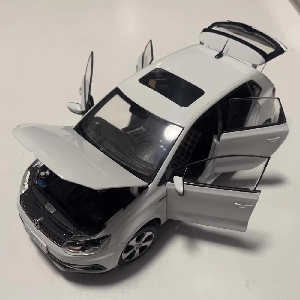 [OEM] 1:18 Volkswagen 2015 Polo 6R GTI White Model Car Die-Cast