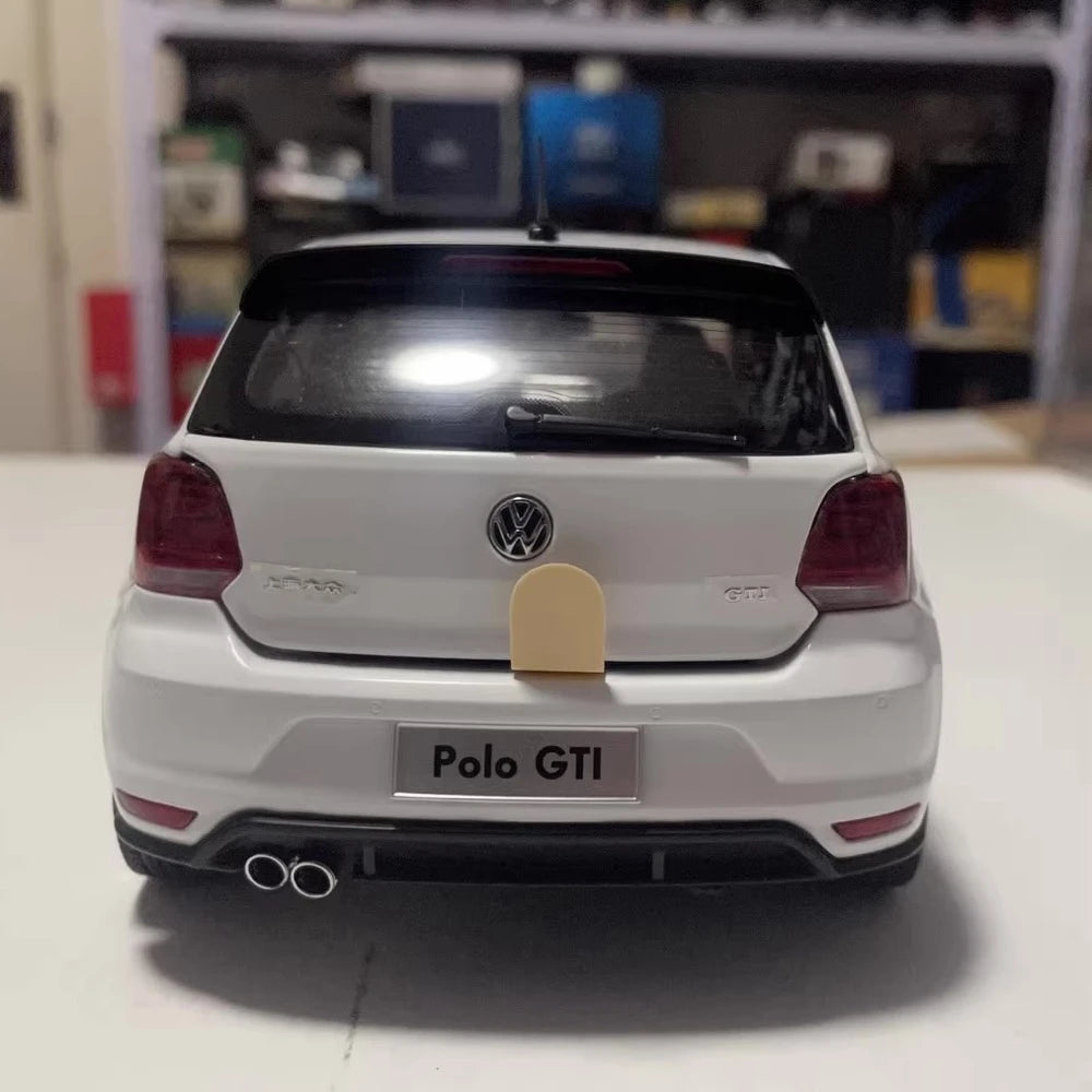 [OEM] 1:18 Volkswagen 2015 Polo 6R GTI White Model Car Die-Cast