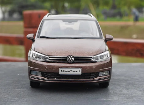 [OEM] 1:18 Volkswagen 2015 Touran L Brown Model Car Die-Cast