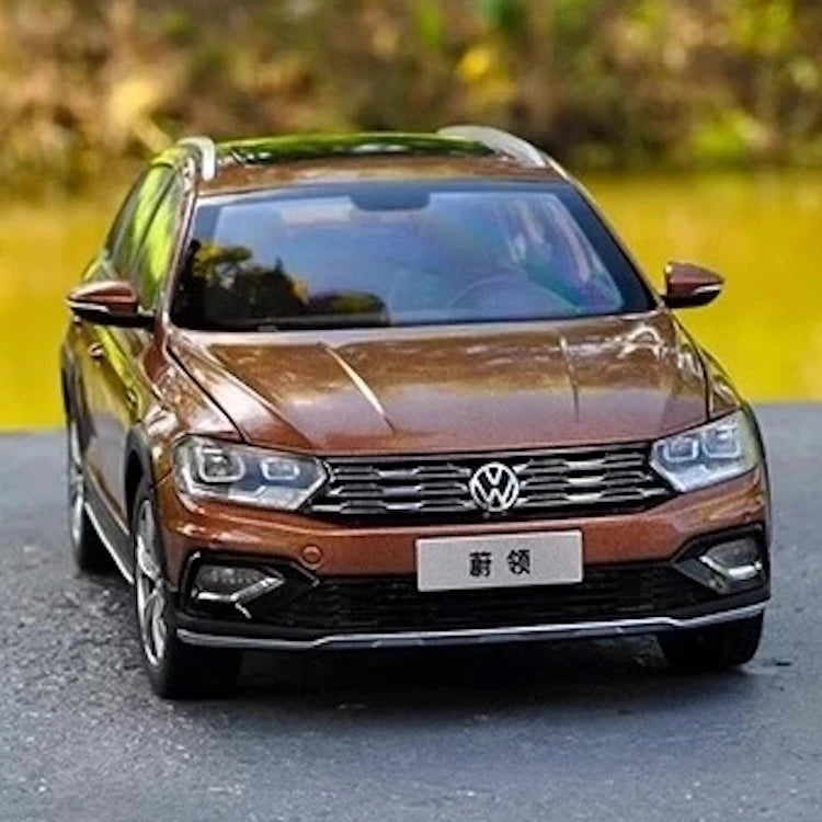 [OEM] 1:18 Volkswagen 2016 C-Trek Brown Model Car Die-Cast