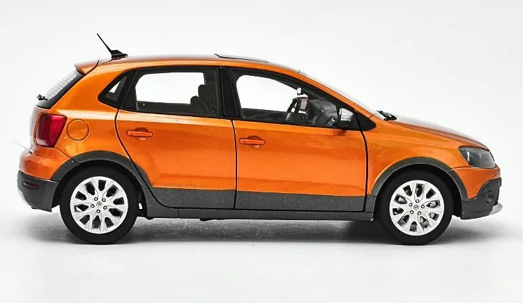 [OEM] 1:18 Volkswagen 2016 Cross Polo Orange Model Car Die-Cast