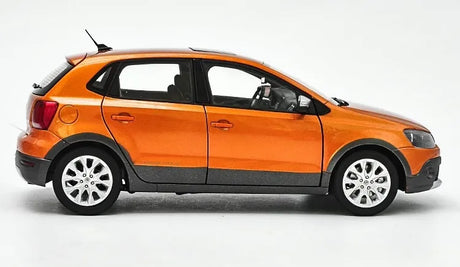 [OEM] 1:18 Volkswagen 2016 Cross Polo Orange Model Car Die-Cast