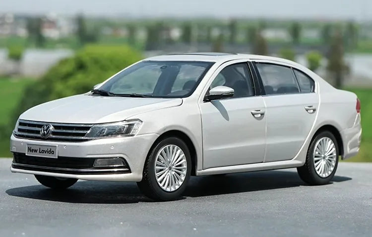 [OEM] 1:18 Volkswagen 2016 Lavida Silver Model Car Die-Cast