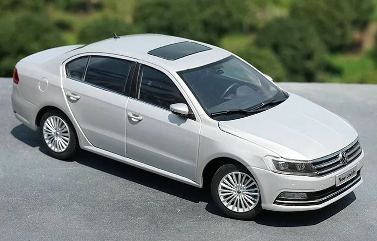 [OEM] 1:18 Volkswagen 2016 Lavida Silver Model Car Die-Cast