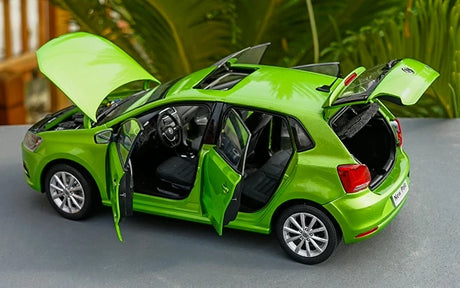 [OEM] 1:18 Volkswagen 2016 Polo Green Model Car Die-Cast