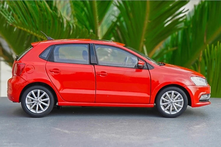 [OEM] 1:18 Volkswagen 2016 Polo rouge voiture miniature Die-Cast