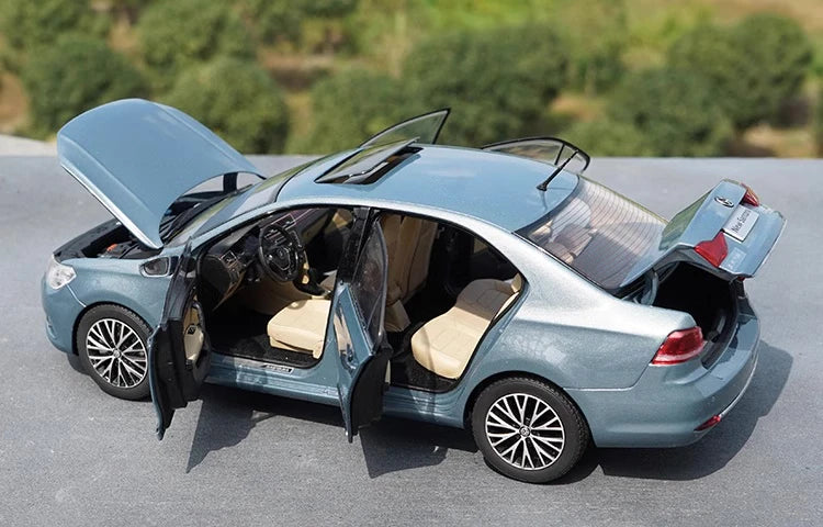 [OEM] 1:18 Volkswagen 2017 Santana Blue Model Car Die-Cast