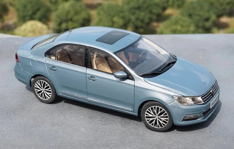 [OEM] 1:18 Volkswagen 2017 Santana Blue Model Car Die-Cast