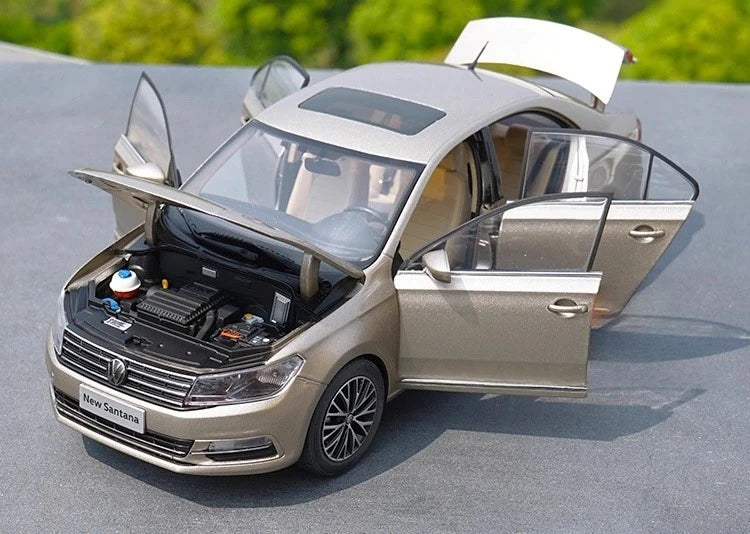 [OEM] 1:18 Volkswagen 2017 Santana ゴールド モデルカー Die-Cast
